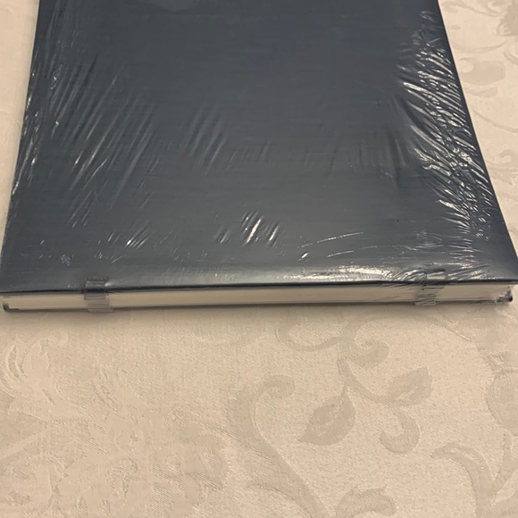 12 x 12 Denim Blue Creative Memories Album(Open Spine) - Picture 4 of 5